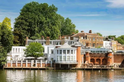 The Mitre, Hampton Court Hotele w: 