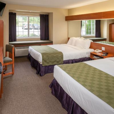 2 Queen Beds Room, Non-Smoking Microtel Inn & Suites by Wyndham Beckley East Promo Code