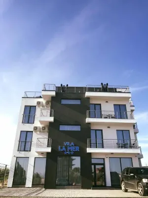 Vila la Mer Mamaia Nord Отели в г. 