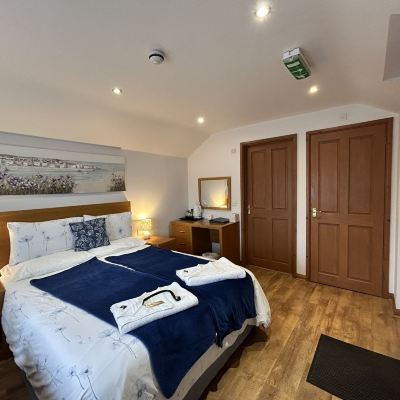 Double Room Ensuite The Golden Fleece Promo Code