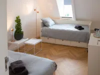 Canal house top floor in historic center Gouda 고우타 호텔