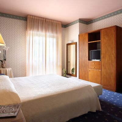Standard Twin Room Villa delle Rose Promo Code