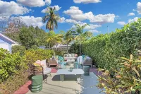 Tropical Cottages