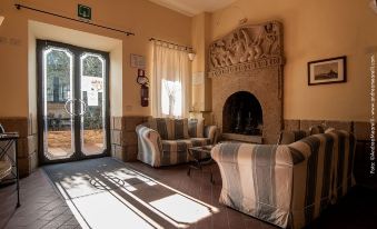 Hotel Scilla - Housity