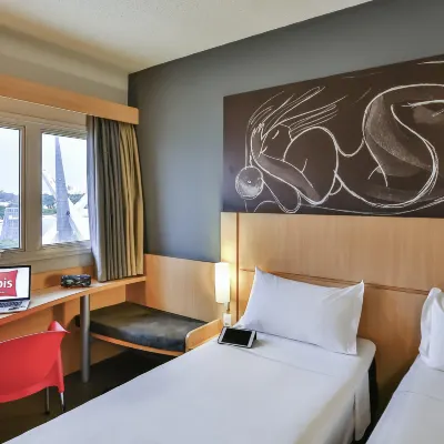 Ibis Goiania Hotels near Setor Sul