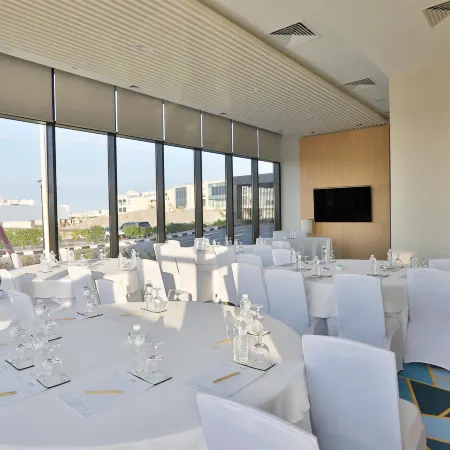 Maani Muscat Hotel & Suites