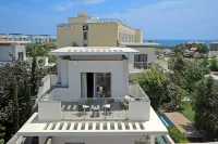 E-Hotel Larnaca Resort & Spa