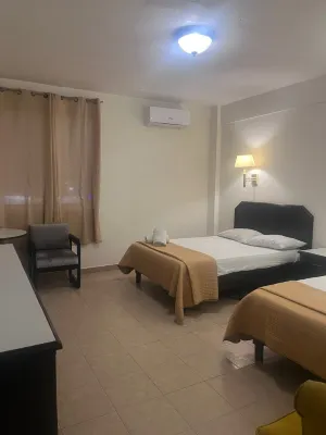 Plaza California Hotels in 