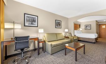 Best Western Plus Cascade Inn Suites - Housity