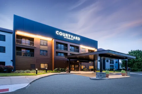 Courtyard Columbus Airport