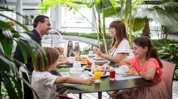 バルセロ セビリア レナンシミエント 食事・レストラン