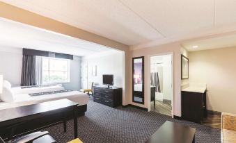 La Quinta Inn & Suites by Wyndham San Antonio Downtown