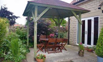 Tasman Bed and Breakfast - Housity