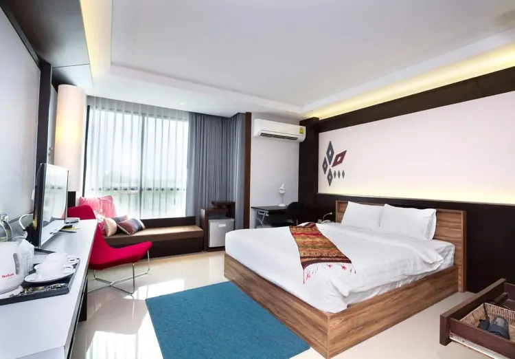 King Deluxe Plus Room with Pool View