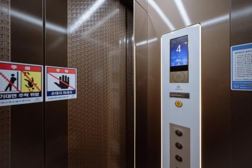 家庭套房 - 带阳台