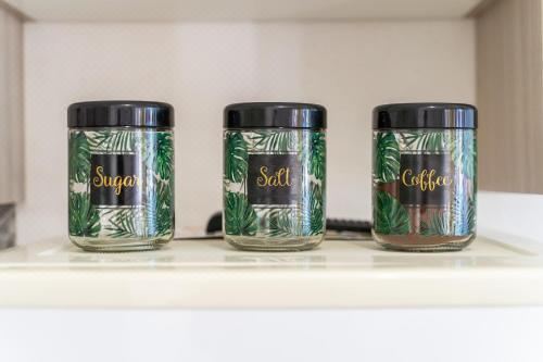 高級一臥室帶陽臺公寓