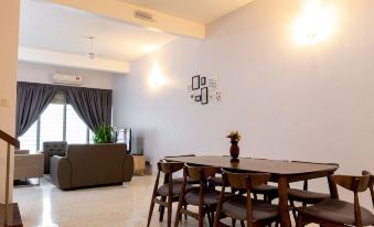 V Lodge by D Imperio Homestay Penang