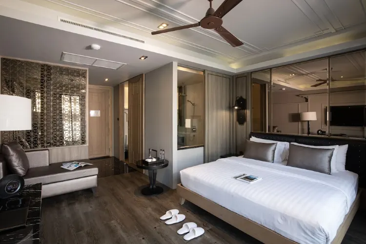 ห้องดีลักซ์ พร้อมวิวสระว่ายน้ำ