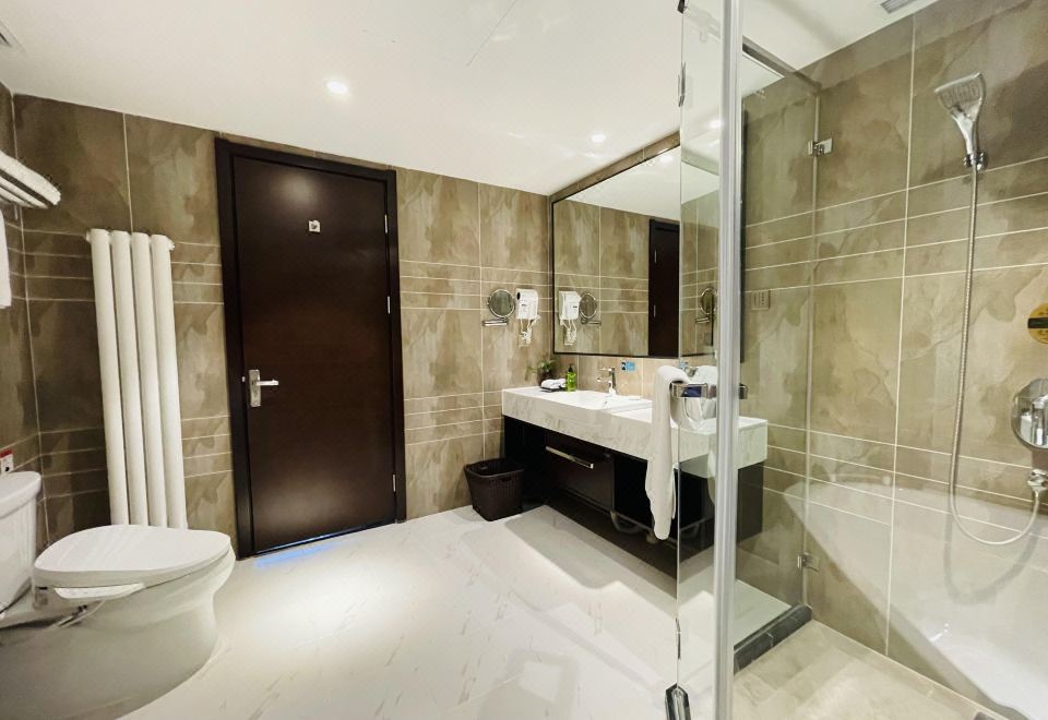 御風豪華大床房（大浴缸+舒適沙發+詩意空間）