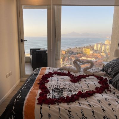 Honeymoon Apartment, 1 Queen Bed, Accessible, Beachfront