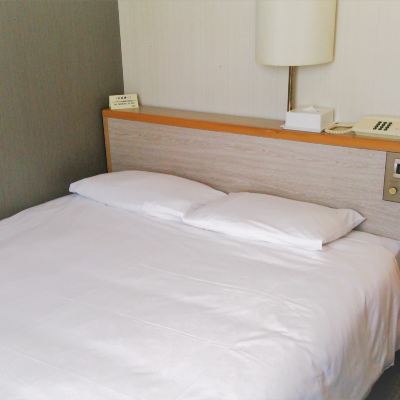 小型雙人床房 可吸菸 微笑飯店-下關優惠