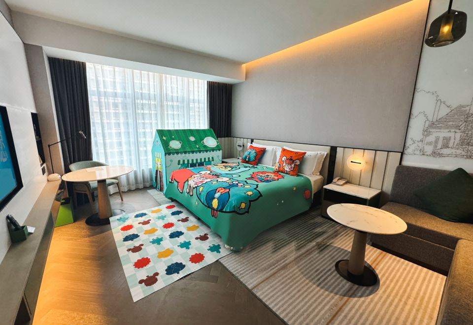 单卧大床豪华套房