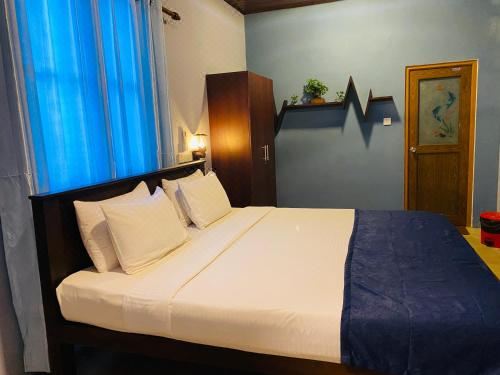 Nilaveli Hybrid Holiday Hotel Chalet