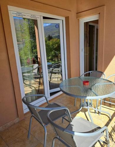 带阳台的四人房