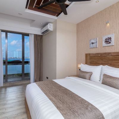 Super Deluxe Room With Ocean View & Private Balcony Samann Grand Promo Code