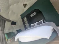 SKY DOME Hotel di 