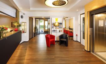 Hotel Jardin Public - Housity