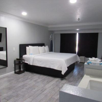 King Room With Roll In Shower-Non-Smoking Capri Suites Anaheim Promo Code