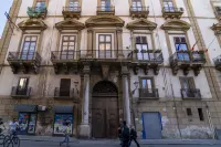 Ballarò Hotel