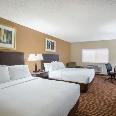 Standard Double Room First Choice Inns at the Swell Promo Code