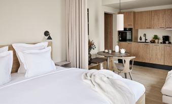 Aura Apartment Hotel - Housity