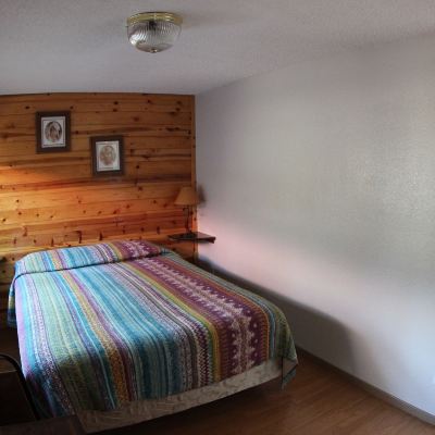 Family Room, 2 Bedrooms, Courtyard Area Crater Lake Resort Promo Code