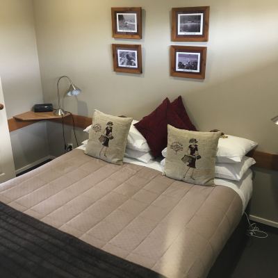 Standard One-Bedroom Apartment Lakefront Lodge Promo Code