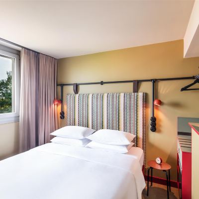 高樓層特大床房 柏林城宜必思酒店優惠