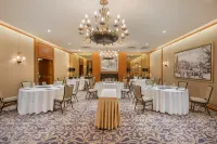 The Omni King Edward Hotel