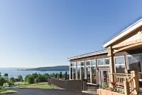 Silver Dart Lodge Hotels in 