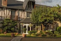 Le Manoir du Lys Hotels in 