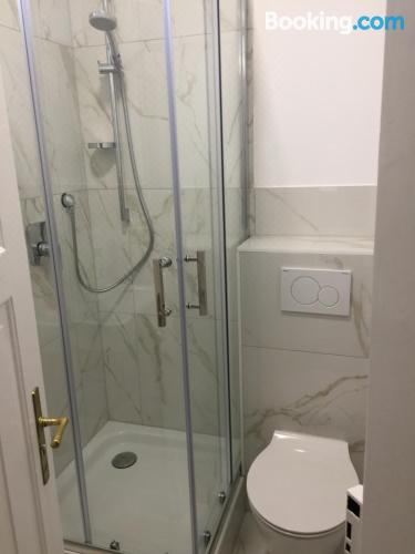 经济单人间 - 带共用浴室