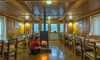 Everest Summit Lodge - Lukla