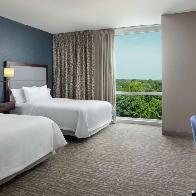 2 Queens Mobility Access W/Tub Nonsmoking Hampton Inn & Suites Teaneck Glenpointe, NJ Promo Code