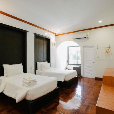 Deluxe Twin Room with Balcony Siam River Resort Promo Code