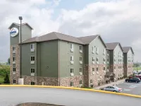 Suburban Studios Triadelphia - Wheeling at the Highlands Hotels in Ohio County