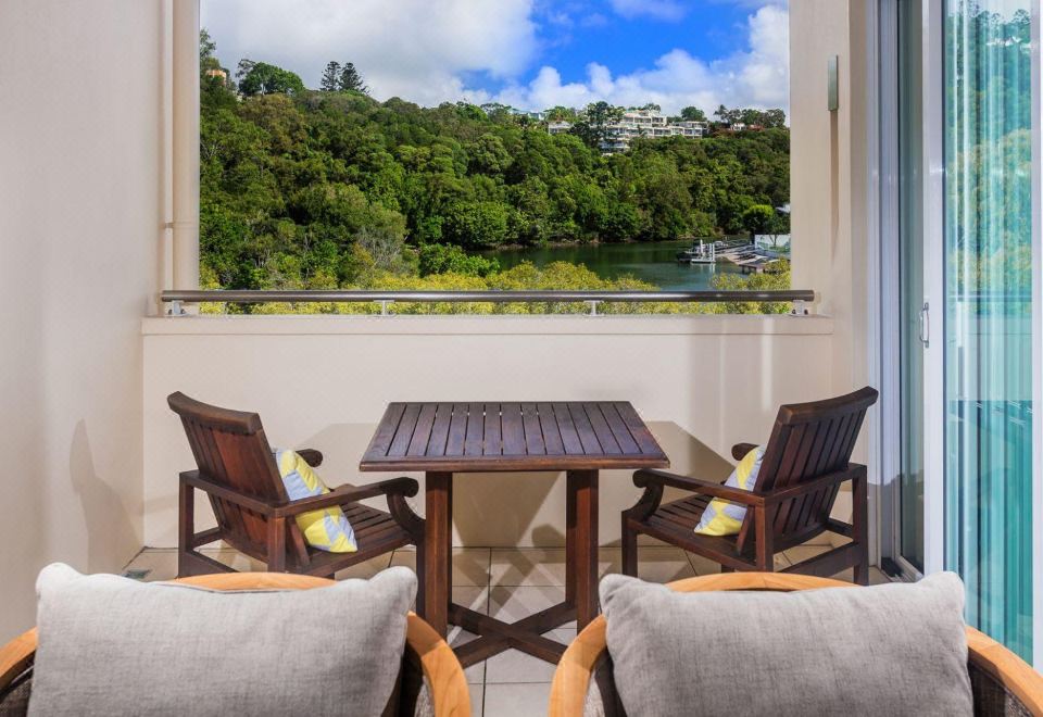 河景两卧室公寓