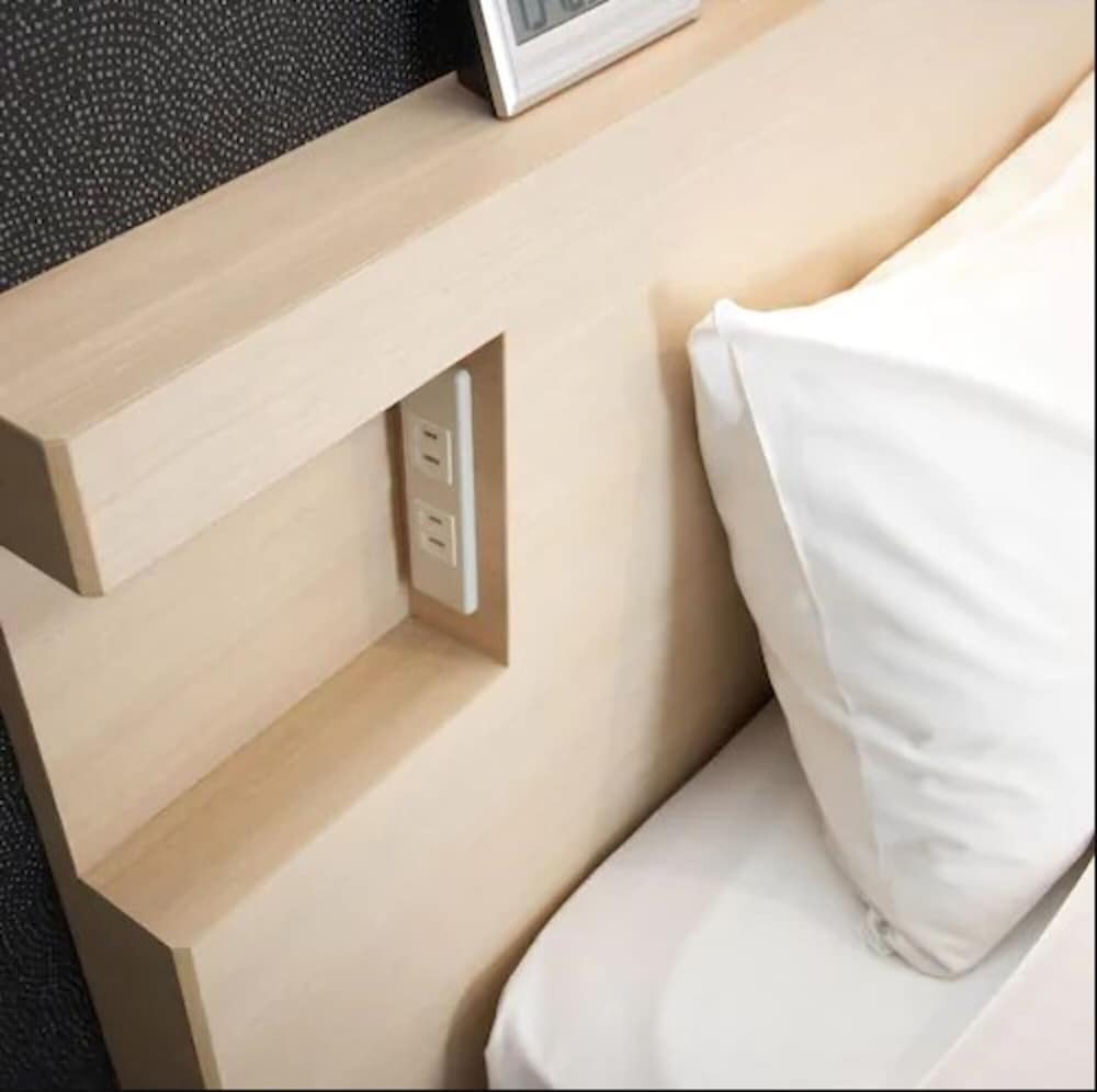 标准大床房（禁烟）