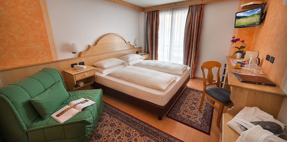 典雅大床间 - 带阳台