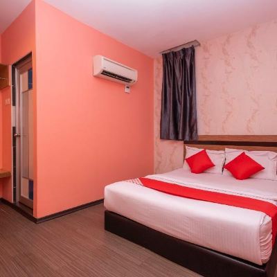 Bilik Deluxe Double Kupon OYO 504 Hotel Aromas Kulai